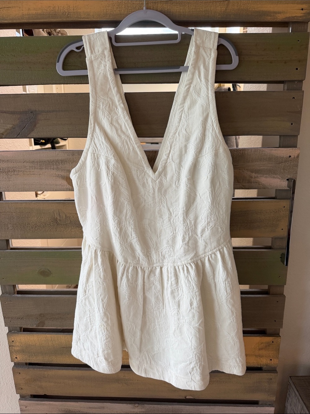 NWT, Free People White Textured V-Neck Sleeveless Bow Back Dress